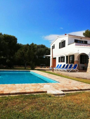 Villa Privada con Piscina y Jardín a 200 metros de la Playa
